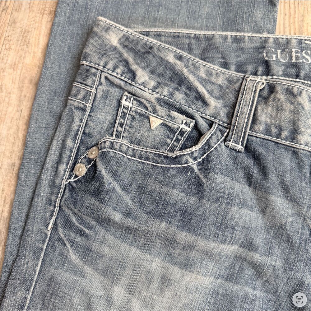 Guess Jeans Women's Low Rise Bootcut Jeans Size 30 x 32 Blue Wash Embroidery Y2K - Picture 12 of 12